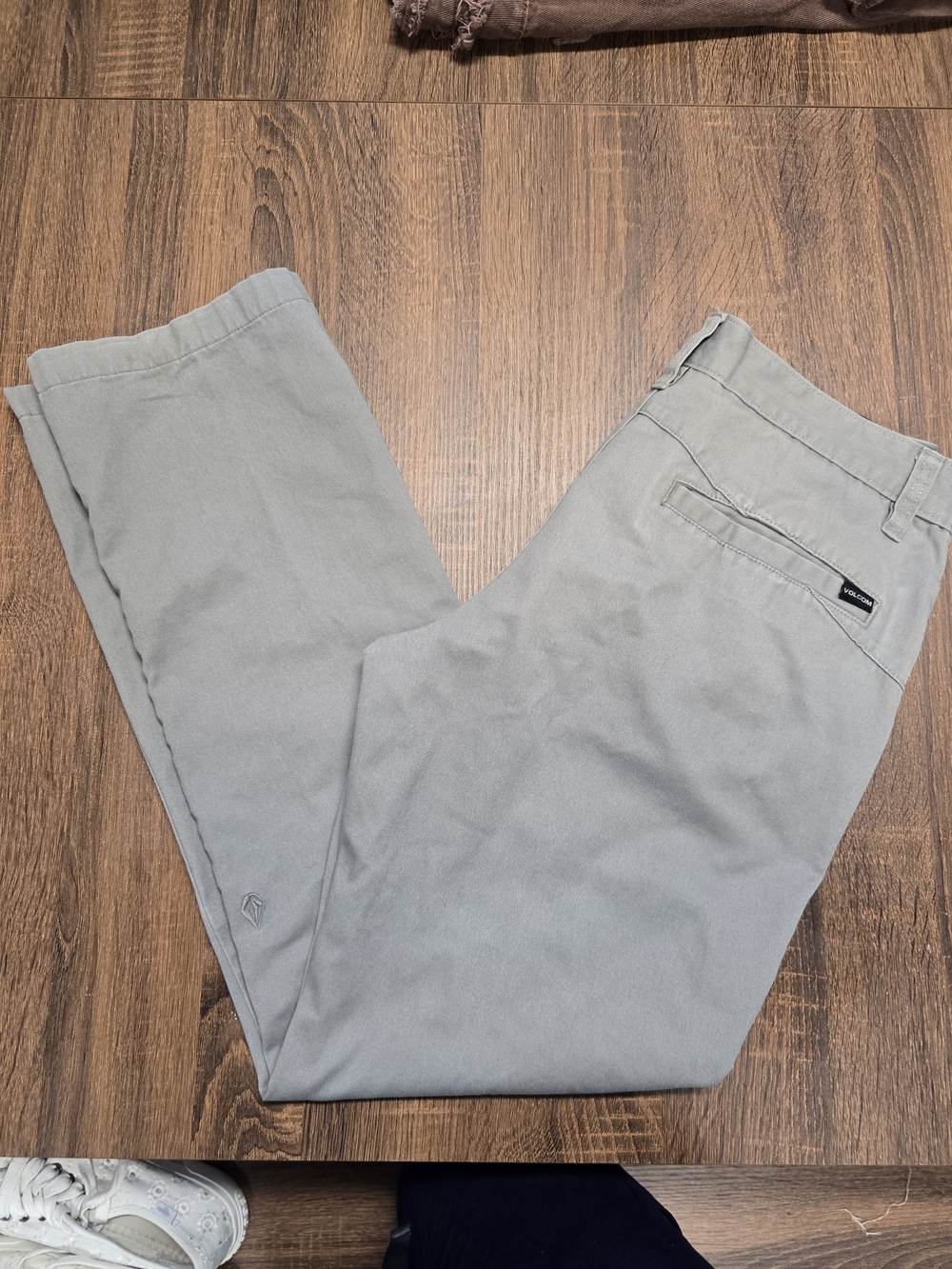 Volcom Men's Gray Chino Pants Size 31 Skate Casual Straight Fit